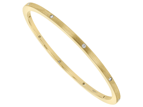 hammer set diamond solid gold bangle